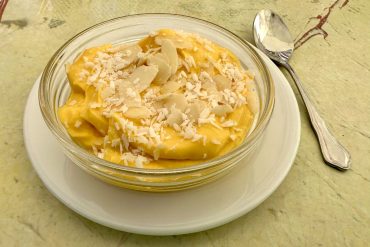 Kokos-Mango-Creme by Bintu Cham